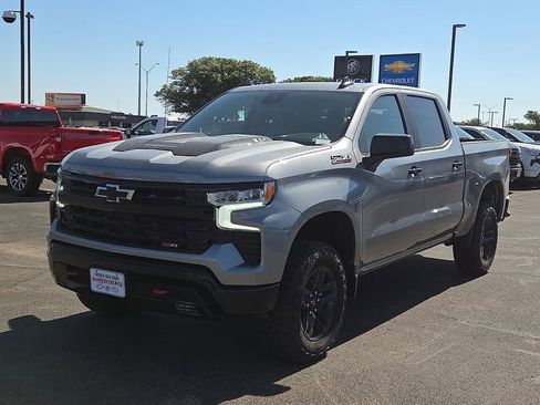 New 2026 Chevrolet Silverado 1500 LT Trail Boss w/ Convenience Package II AWD/4WD image 1