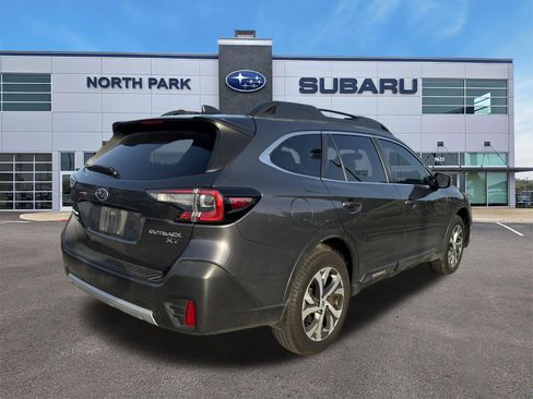 Certified 2022 Subaru Outback Limited XT AWD/4WD image 3