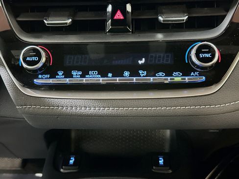 Used 2021 Toyota Corolla XSE image 23