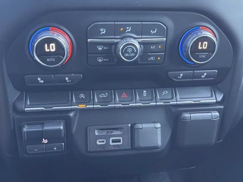 Used 2019 Chevrolet Silverado 1500 LT w/ All-Star Edition AWD/4WD image 34