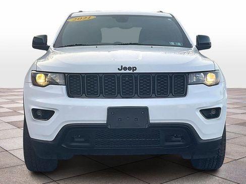 Used 2021 Jeep Grand Cherokee Freedom Edition image 3
