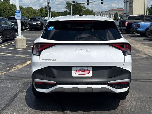 Used 2024 Kia Sportage EX FWD image 10