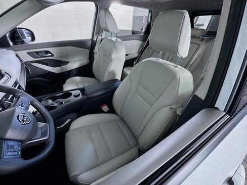 New 2026 Nissan Rogue Dark Armor AWD/4WD image 16