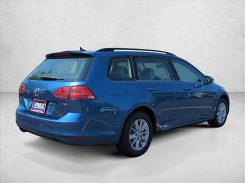 Used 2016 Volkswagen Golf S FWD image 5