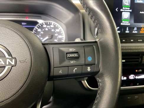 Used 2022 Nissan Rogue SL w/ SL Premium Package FWD image 24