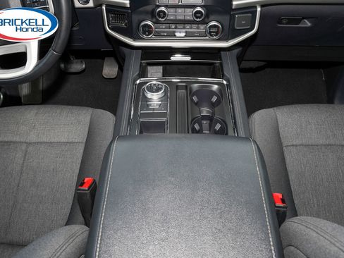 Used 2024 Ford Expedition Max XLT RWD image 27