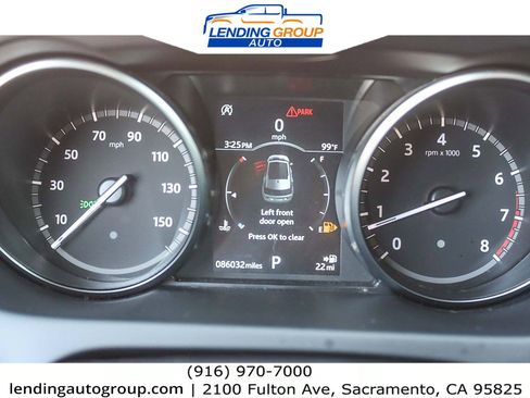 Used 2018 Land Rover Discovery Sport SE image 20