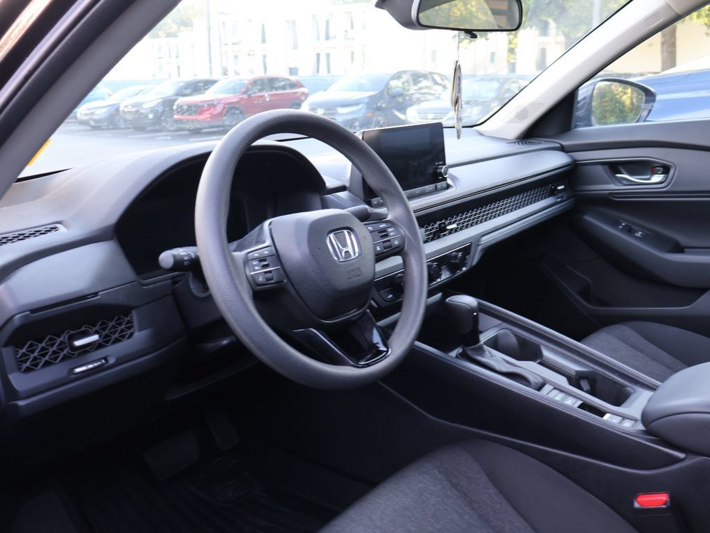 Used 2024 Honda Accord EX image 9