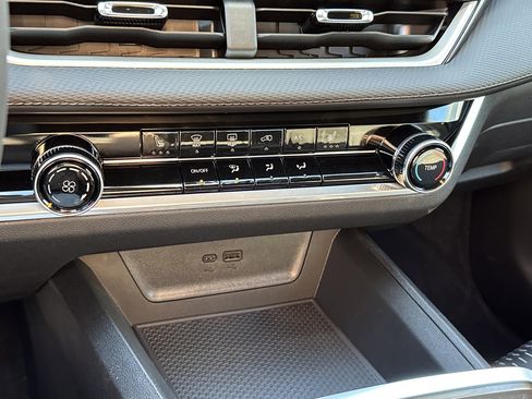 New 2026 Chevrolet Equinox LT w/ Safety and Technology Package image 23