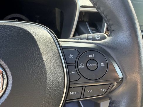 Used 2024 Toyota Corolla Cross AWD Hybrid w/ Convenience Package image 18