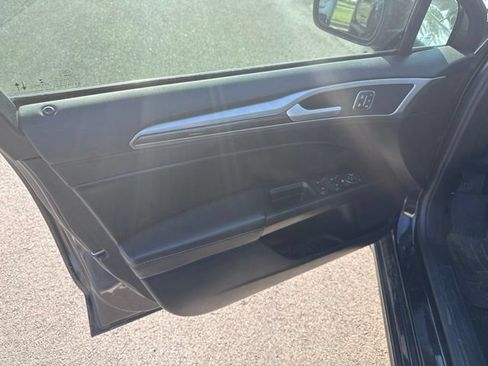 Used 2020 Ford Fusion SEL FWD image 8