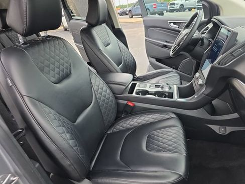 Used 2024 Ford Edge Titanium AWD/4WD image 11