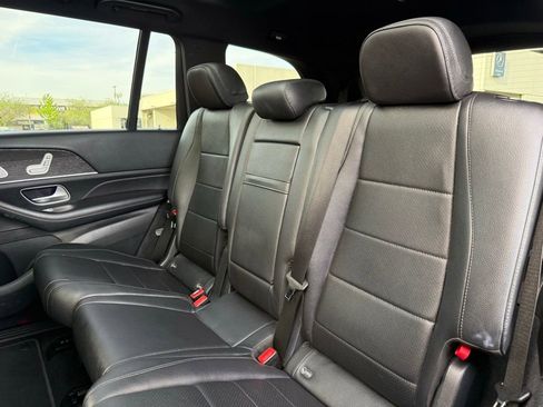 Used 2022 Mercedes-Benz GLS 450 4MATIC image 14