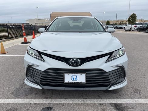 Used 2023 Toyota Camry LE image 2