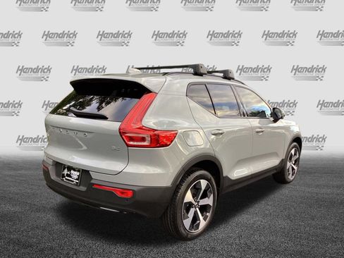 Certified 2026 Volvo XC40 B4 Core FWD image 9