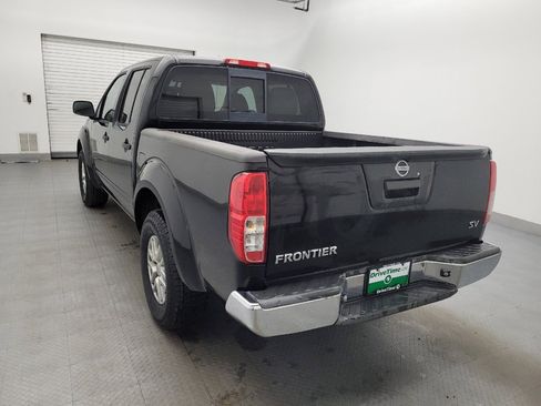 Used 2016 Nissan Frontier SV image 5