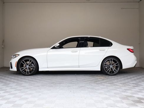 Used 2022 BMW 330i Sedan w/ M Sport Package RWD image 7