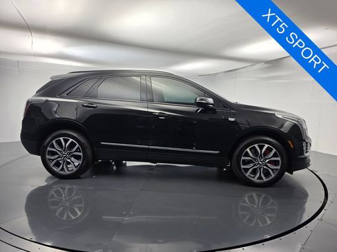 Used 2024 Cadillac XT5 Sportv w/ Technology Package AWD/4WD image 3