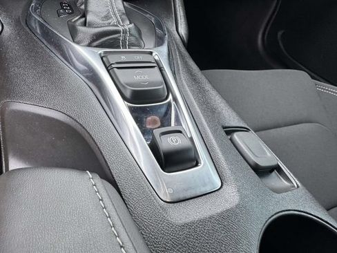 Used 2021 Chevrolet Camaro LS RWD image 28