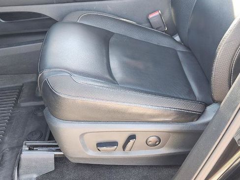 Certified 2024 Nissan Pathfinder SL w/ SL Premium Package FWD image 18