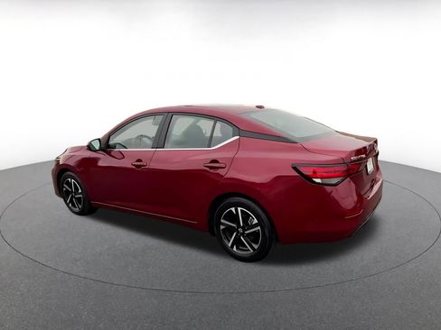 Used 2024 Nissan Sentra SV FWD image 9