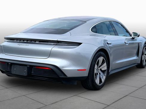 Used 2021 Porsche Taycan 4S w/ Premium Package AWD/4WD image 11