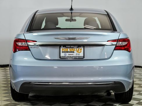 Used 2013 Chrysler 200 Touring FWD image 7