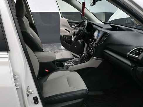 Used 2021 Subaru Forester Limited image 12