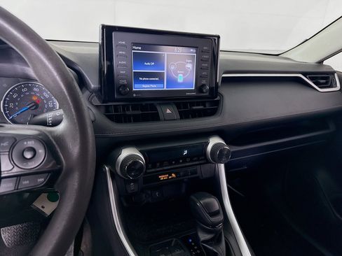 Certified 2022 Toyota RAV4 LE image 15