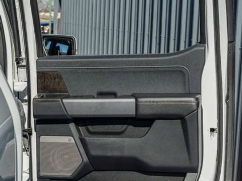 Used 2022 Ford F150 Lariat w/ Equipment Group 501A Mid image 40