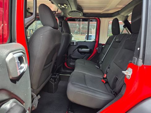 Used 2019 Jeep Wrangler Unlimited Sport S AWD/4WD image 24