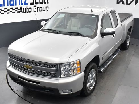 Used 2011 Chevrolet Silverado 1500 LTZ w/ Chrome Essentials Package image 9