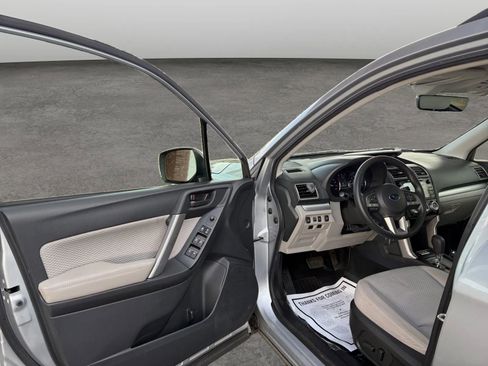 Used 2018 Subaru Forester 2.5i Premium image 11