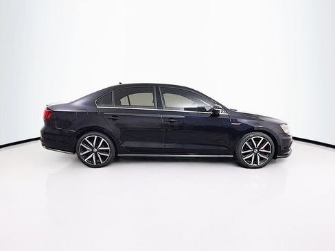 Used 2018 Volkswagen Jetta GLI FWD image 8