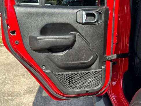 Certified 2024 Jeep Wrangler Unlimited Sport AWD/4WD image 11