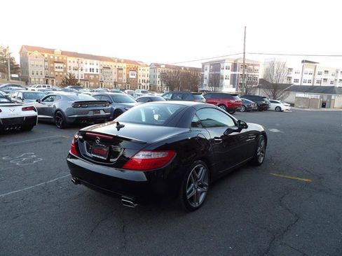 Used 2016 Mercedes-Benz SLK 300 image 12