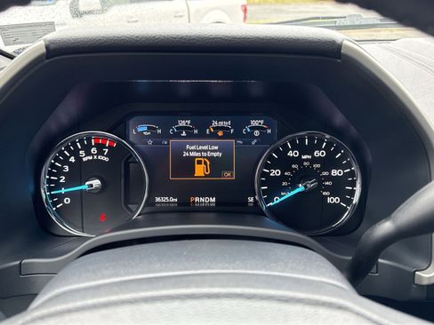 Used 2022 Ford F250 Lariat w/ Lariat Value Package AWD/4WD image 17