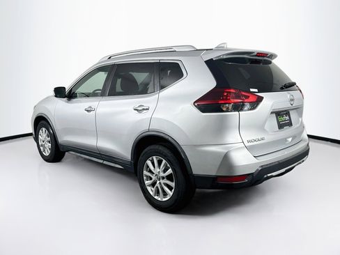 Used 2018 Nissan Rogue SV FWD image 5