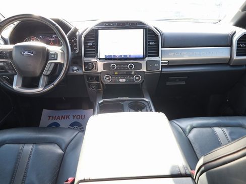 Used 2022 Ford F250 Platinum image 18