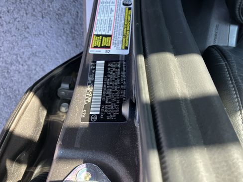 Used 2023 Toyota Camry XLE image 30