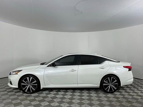 Used 2022 Nissan Altima 2.0 SR image 8