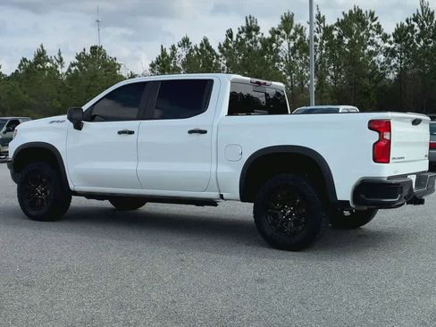 Used 2023 Chevrolet Silverado 1500 ZR2 w/ Technology Package image 6