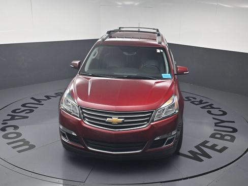 Used 2015 Chevrolet Traverse LT w/ LPO, 'HIT The Road' Package FWD image 21