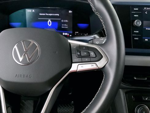 Used 2022 Volkswagen Taos SE AWD/4WD image 22