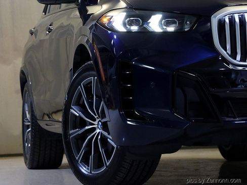 Certified 2025 BMW X5 xDrive40i w/ Executive Package image 4