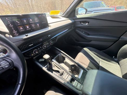 Used 2024 Honda Accord Sport image 23
