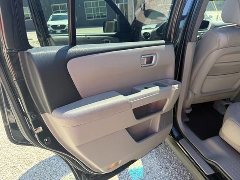 Used 2010 Honda Pilot EX-L image 13