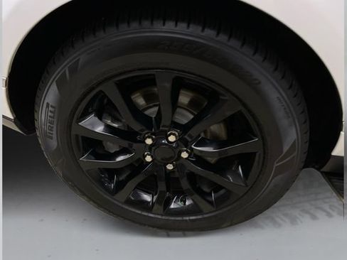 Used 2016 Land Rover Range Rover HSE AWD/4WD image 18