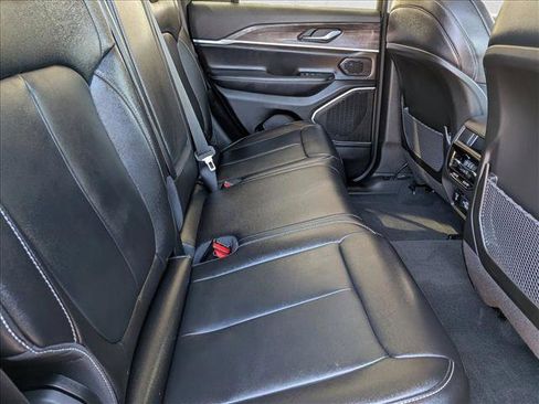 Used 2022 Jeep Grand Cherokee Limited 4xe image 22