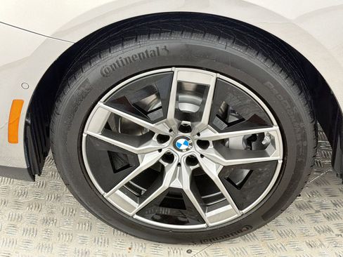 New 2026 BMW 530i RWD image 12